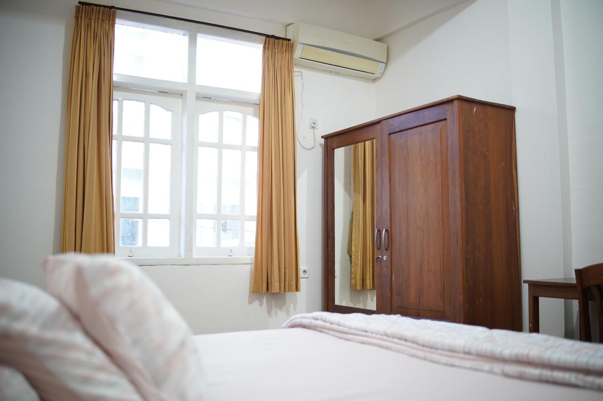 Wisma Grace 암본 외부 사진